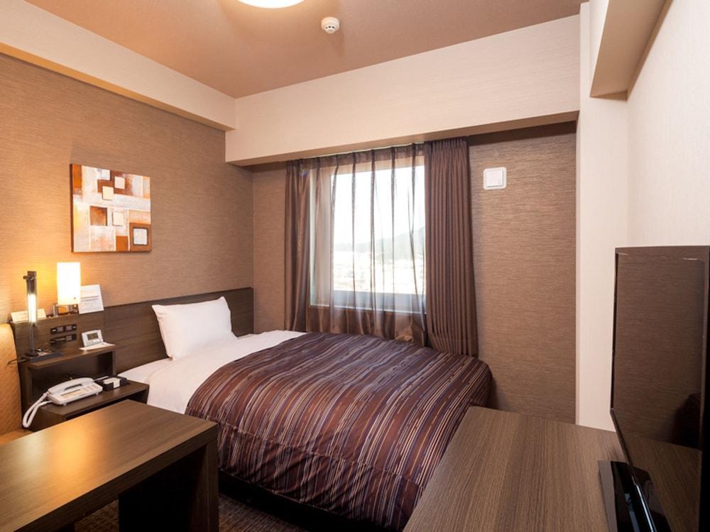 Toyoko Inn Higashi-Hiroshima Saijo Ekimae Eksteriør bilde