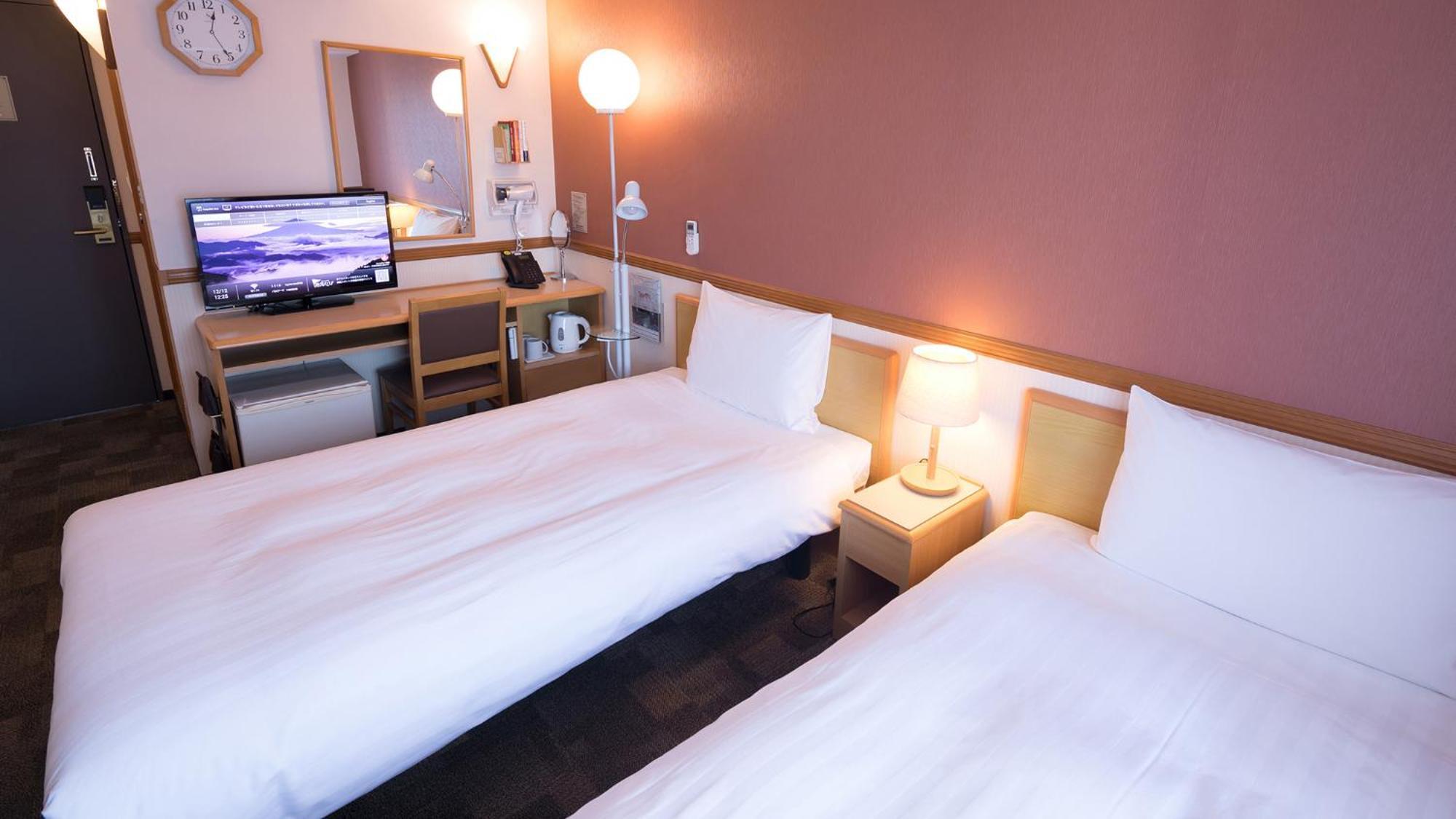 Toyoko Inn Higashi-Hiroshima Saijo Ekimae Rom bilde