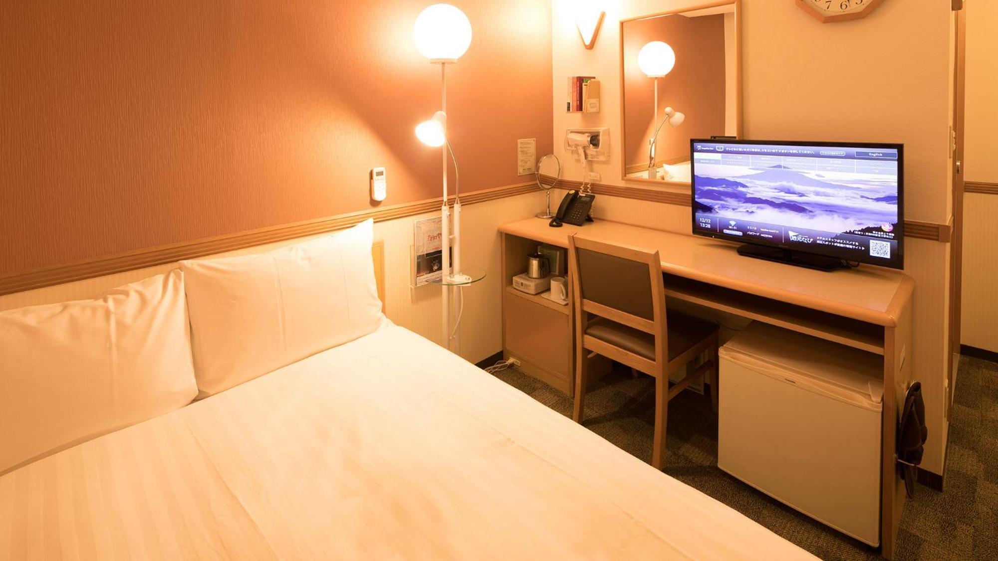 Toyoko Inn Higashi-Hiroshima Saijo Ekimae Rom bilde