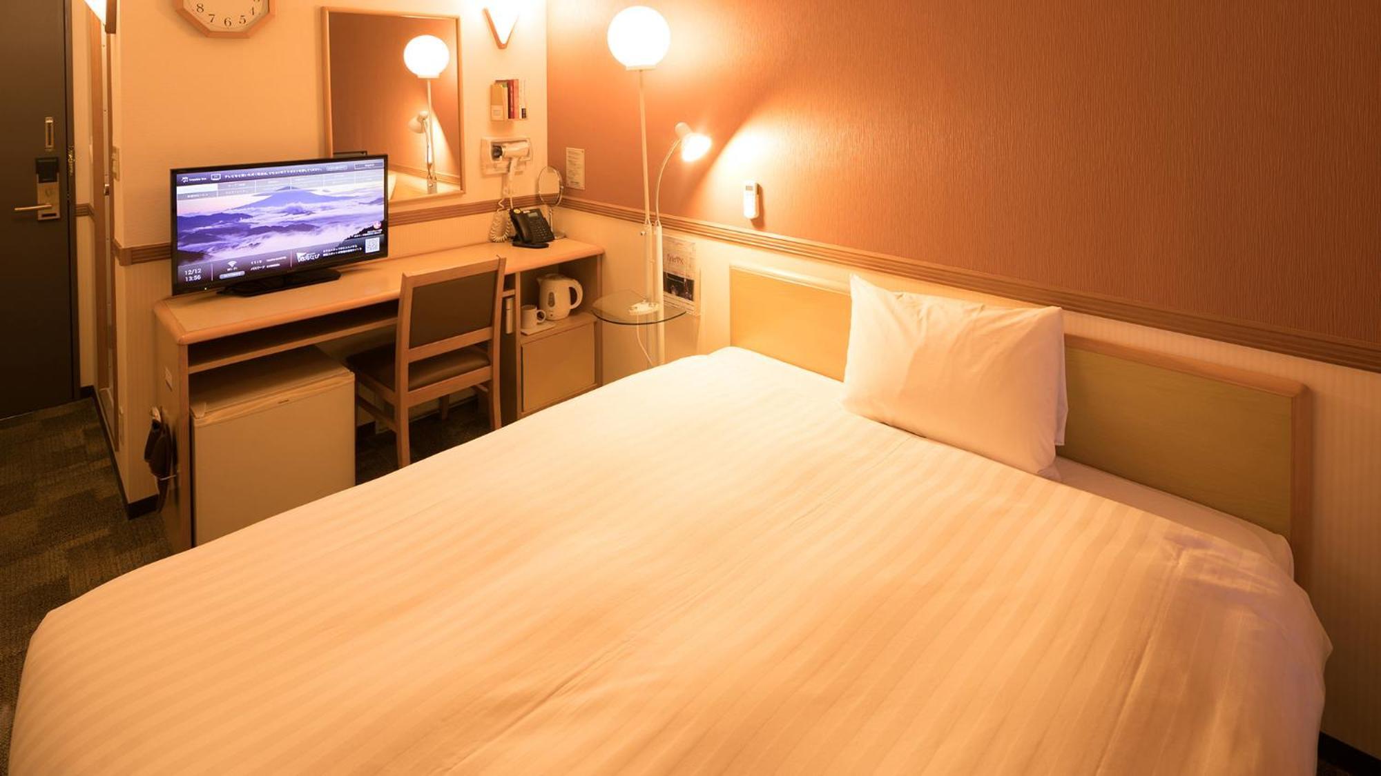 Toyoko Inn Higashi-Hiroshima Saijo Ekimae Rom bilde