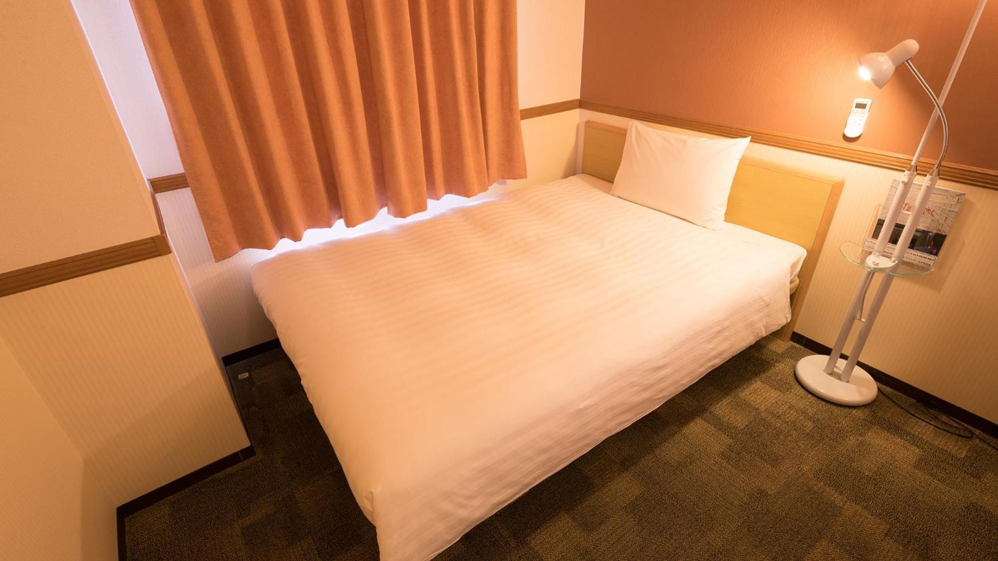 Toyoko Inn Higashi-Hiroshima Saijo Ekimae Rom bilde
