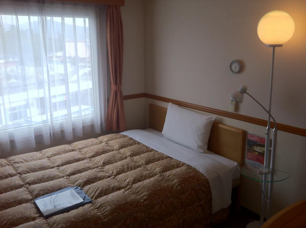 Toyoko Inn Higashi-Hiroshima Saijo Ekimae Eksteriør bilde
